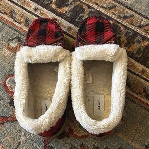 Old Navy Red and Black Plaid Slippers with White Lining